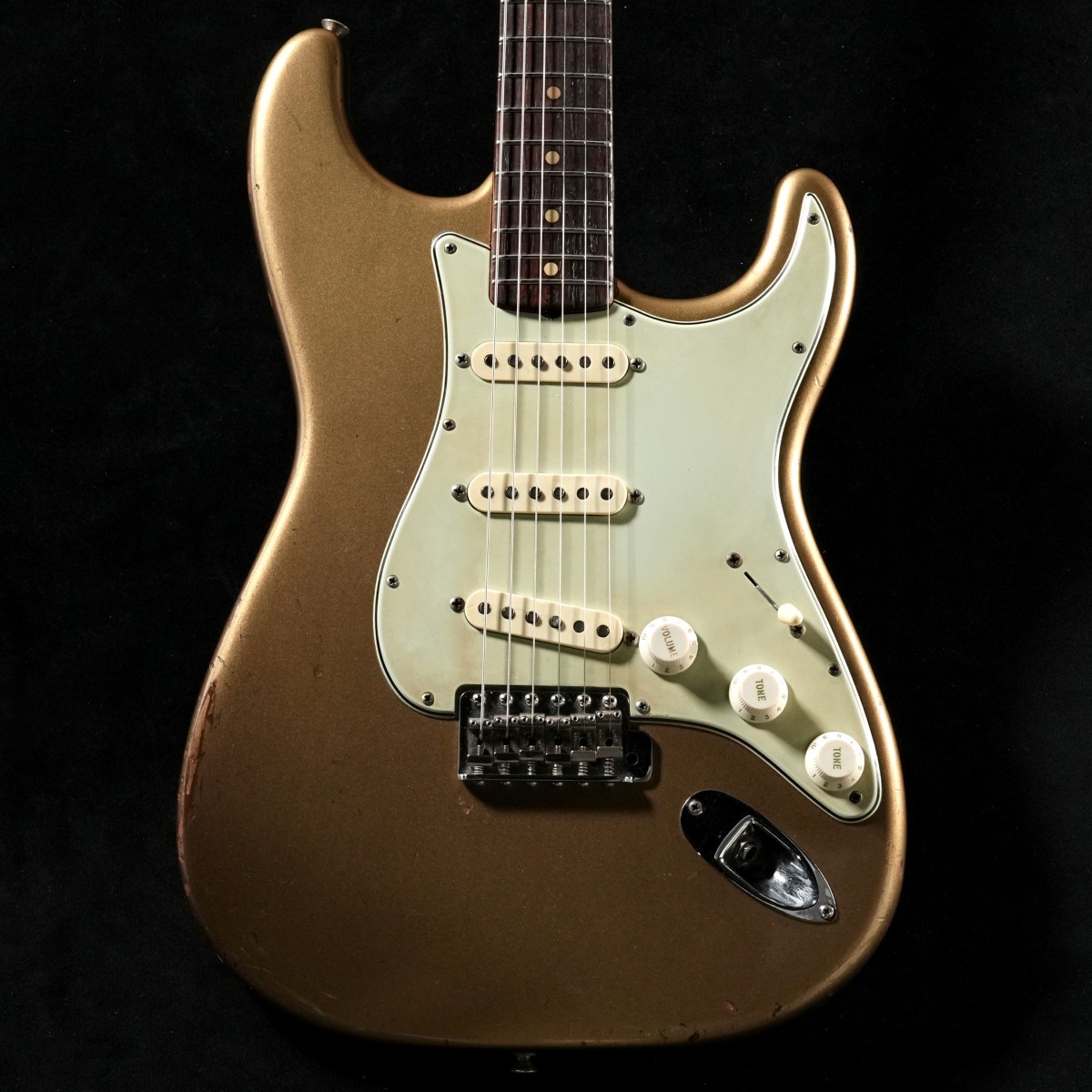 ストラトキャスタータイプ × FENDER USA × ゴールド)の検索結果