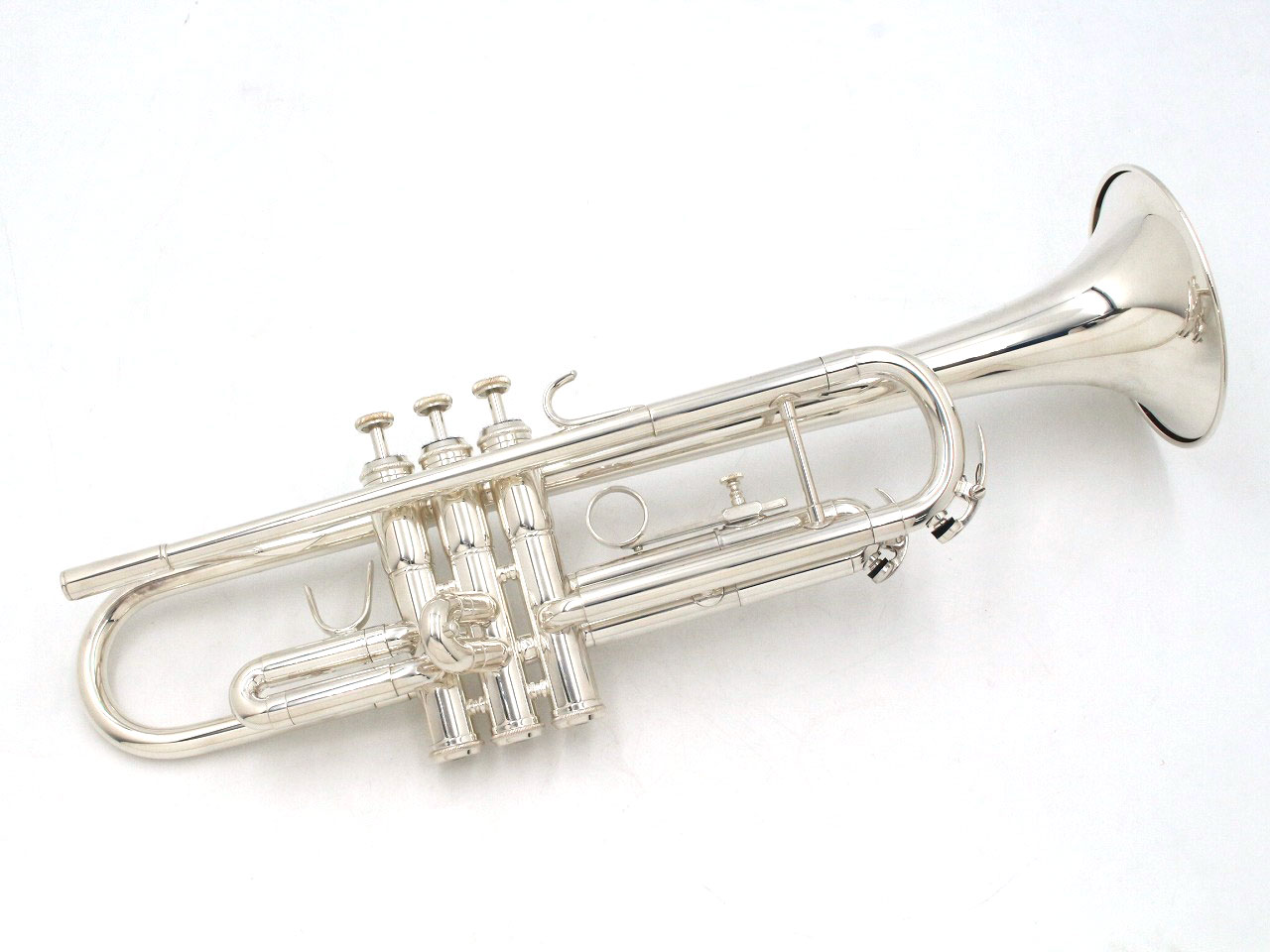 【中古】BESSON / トランペット BE1011-2 銀メッキ仕上げ 【横浜店】