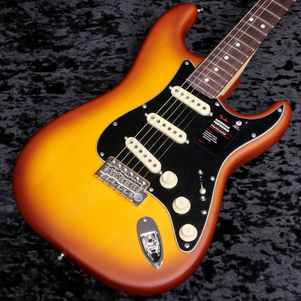 Fender / FSR American Performer Spruce Stratocaster Rosewood Honey Burst【アウトレット特価】【新宿店】