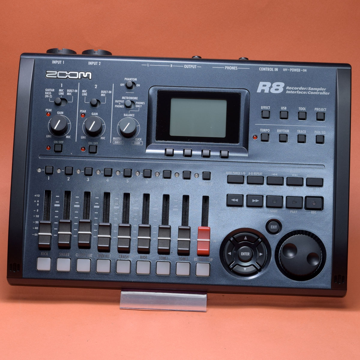 ZOOM R8 レコーダー・インターフェース・コントローラー(中古品) 中古】ZOOM / R8 Recorder Sampler Interface Controller 【福岡店