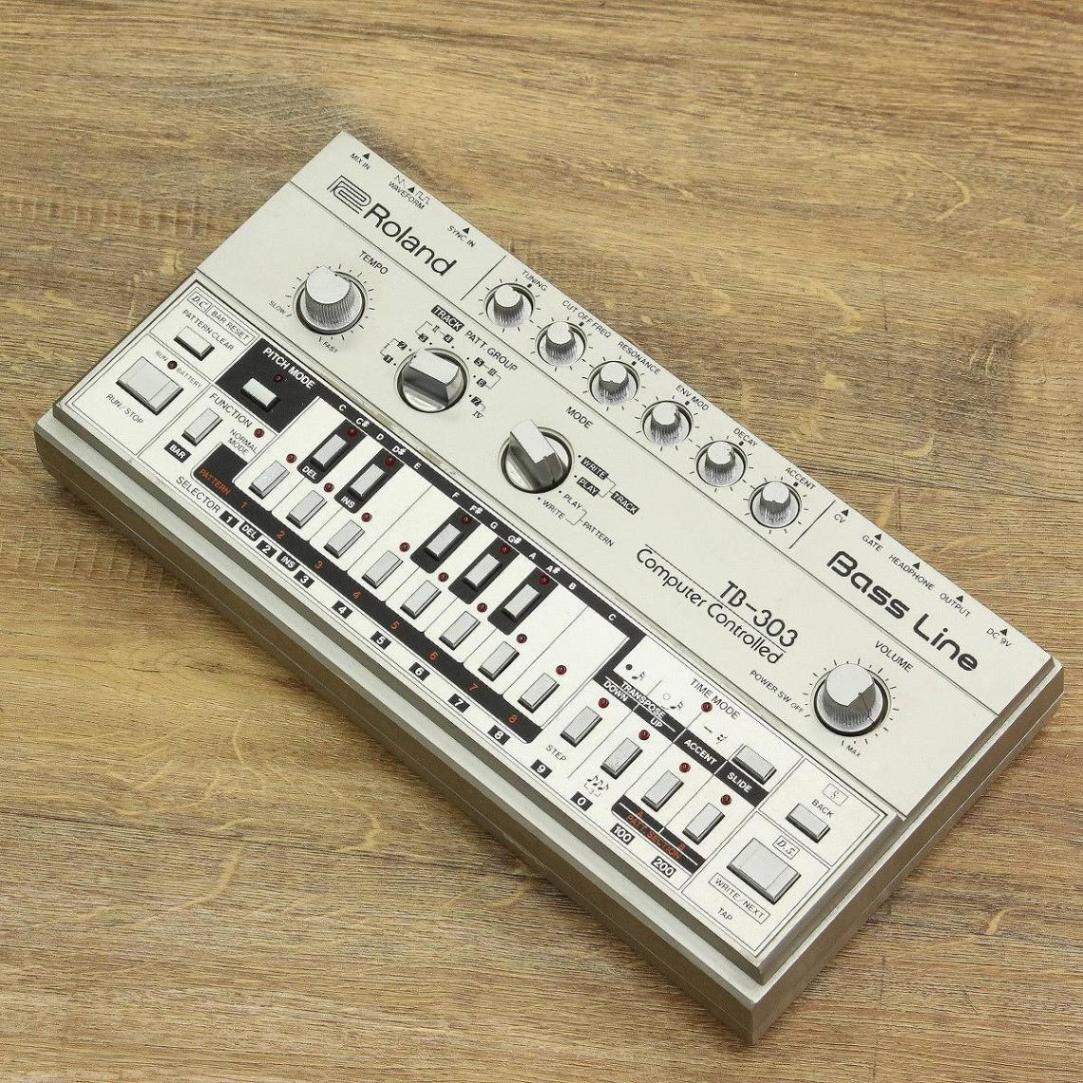 【中古】 ROLAND / TB-303 Bass Line 【VINTAGE】 【キーボードマート新宿】【新宿店】