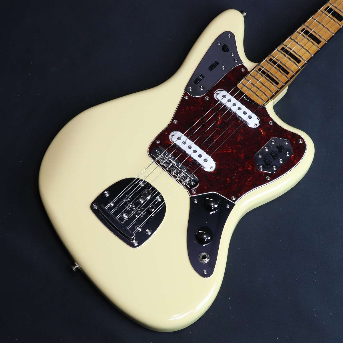 中古　Fender Vintera II 70s フェンダー ヴィンテラII 特典付き]Fender / Vintera II 70s Jaguar Maple Fingerboard Vintage