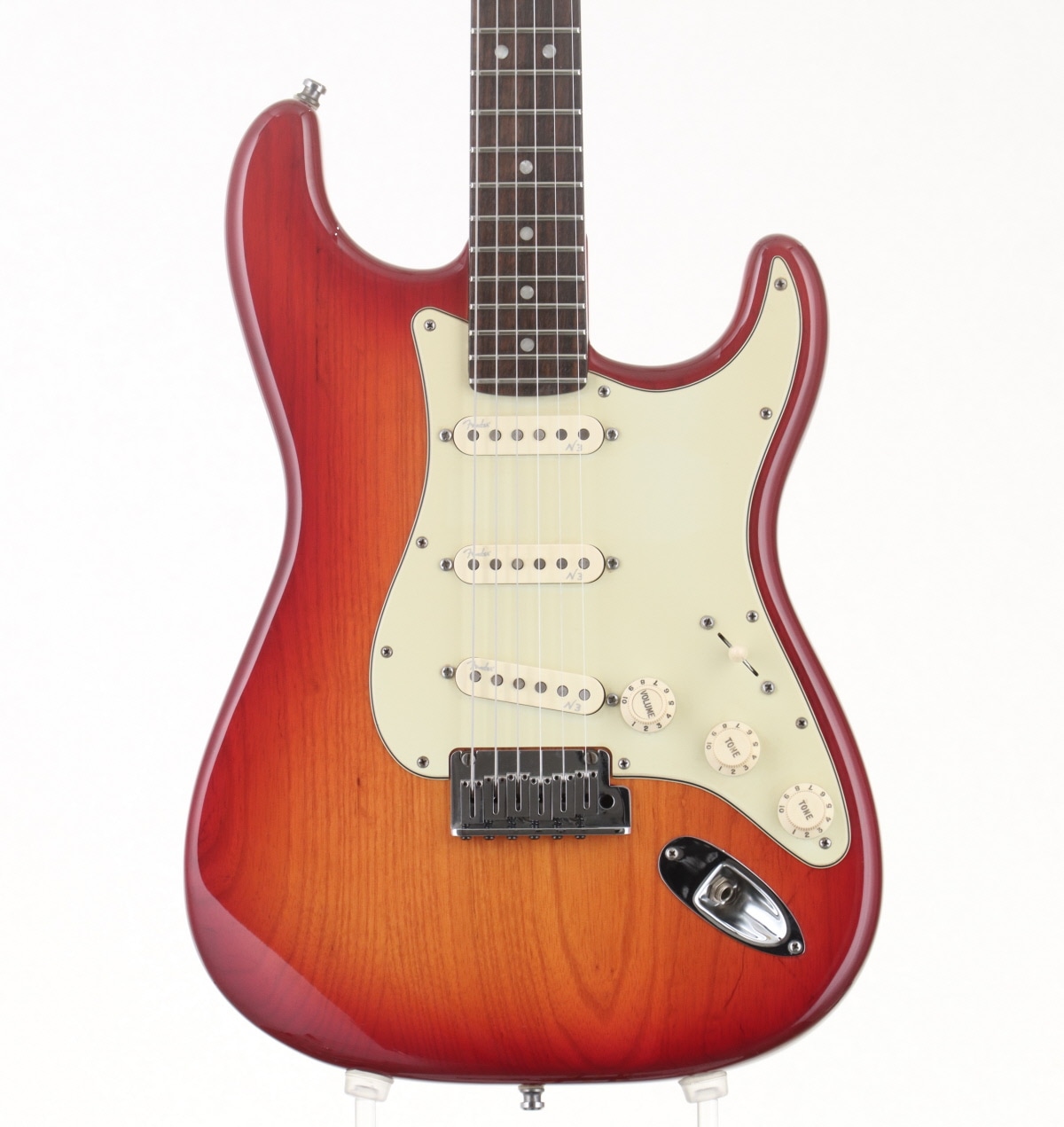 ギター Fender USA Stratocaster American deluxe 中古】FENDER USA / American Deluxe Stratocaster 【御茶ノ水本店