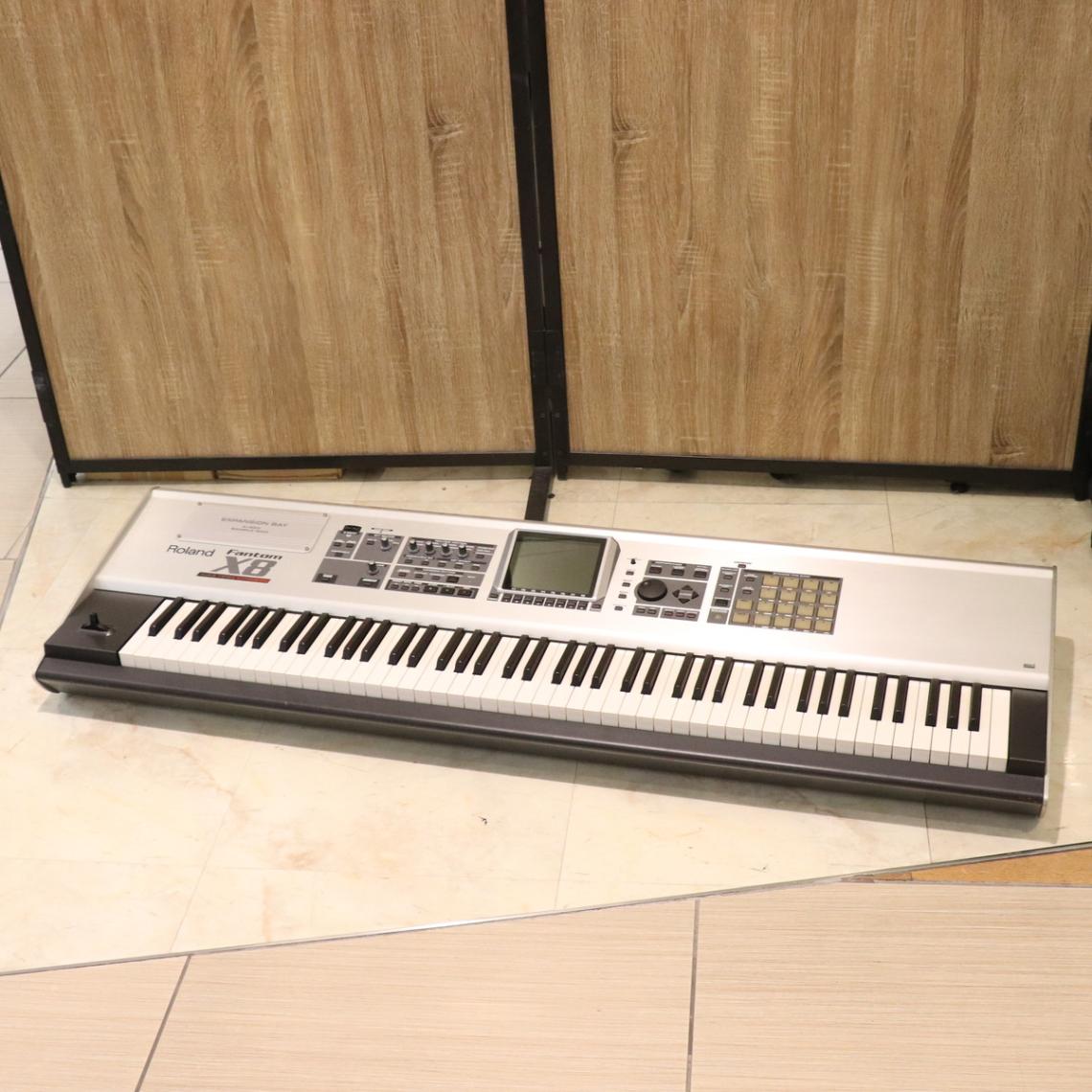 【中古】Roland / Fantom-X8 Synthesizer 【梅田店】【梅田限定！4月19日までのタイム・セール】