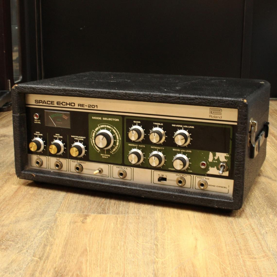 Roland RE-201 SPACE ECHO 完動品 ヴィンテージ 中古】 ROLAND / RE-201 Space Echo 【キーボードマート新宿】【新宿店
