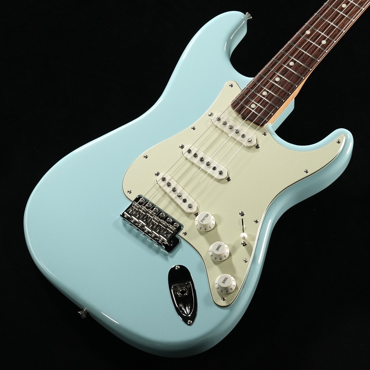 ストラトキャスタータイプ × FENDER MADE IN JAPAN × ブルー)の検索