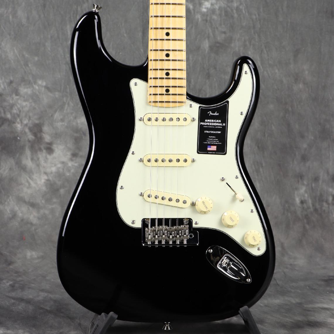 Fender / American Professional II Stratocaster Maple Fingerboard Black フェンダー【3.76kg】[S/N US240004372]