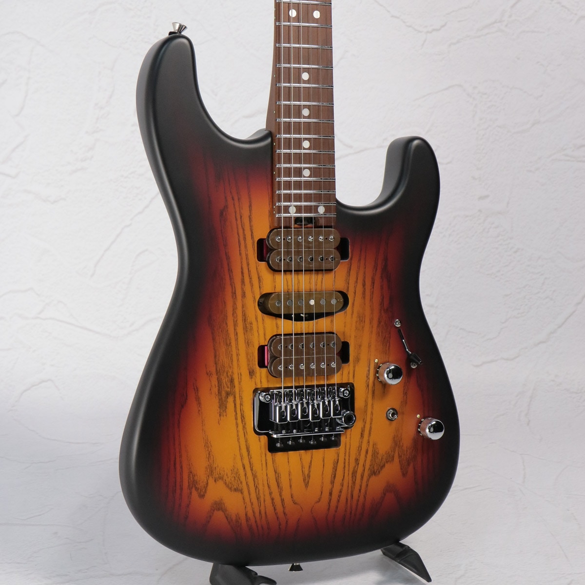 ソロイスト/ディンキータイプ × CHARVEL × サンバースト)の検索結果