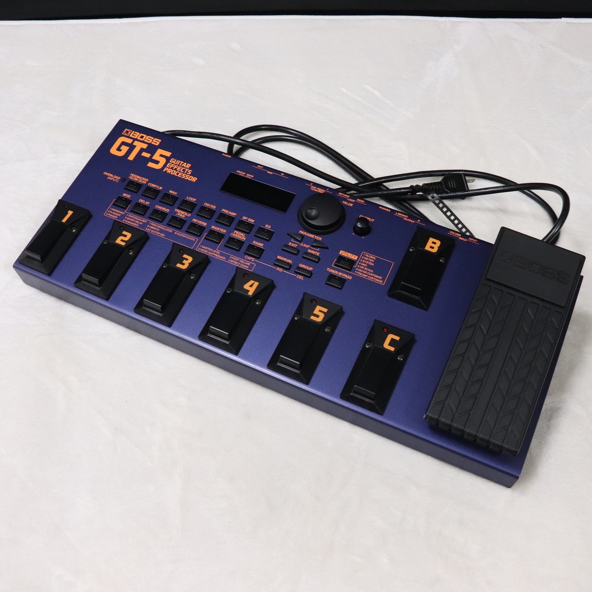 BOSS GT-5 ギターエフェクトプロセッサー gt_5_top_main.jpg