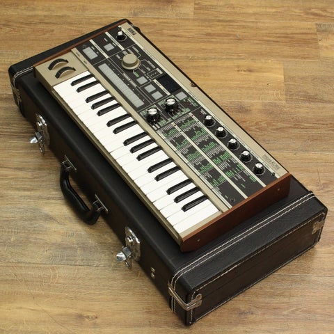 【中古】 KORG / microKORG ハードケース付属 【キーボードマート新宿】【新宿店】