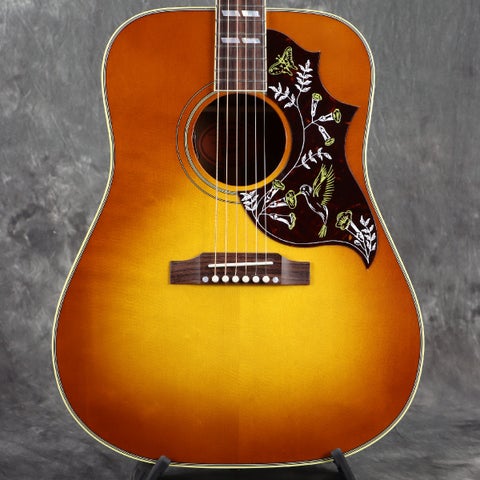Gibson / Hummingbird Original Heritage Cherry Sunburst ハミング