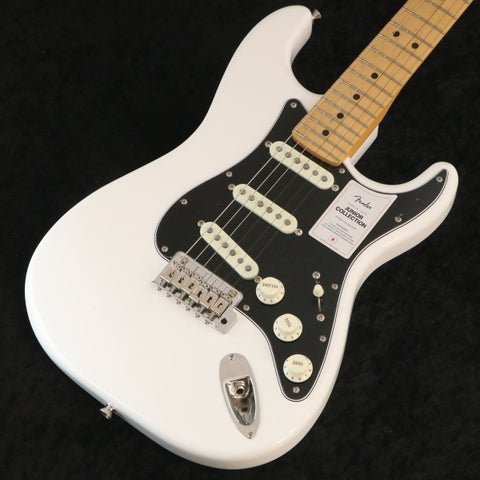 FENDER MADE IN JAPAN / MIJ Junior Collection Stratocaster  Maple Fingerboard Arctic White (重量:3.09kg)長期展示アウトレット品 【御茶ノ水本店】