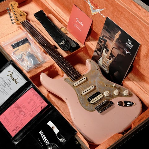 【中古】Fender Custom Shop / Limited Edition Tyler Bryant Pinky Stratocaster Relic 【渋谷店】