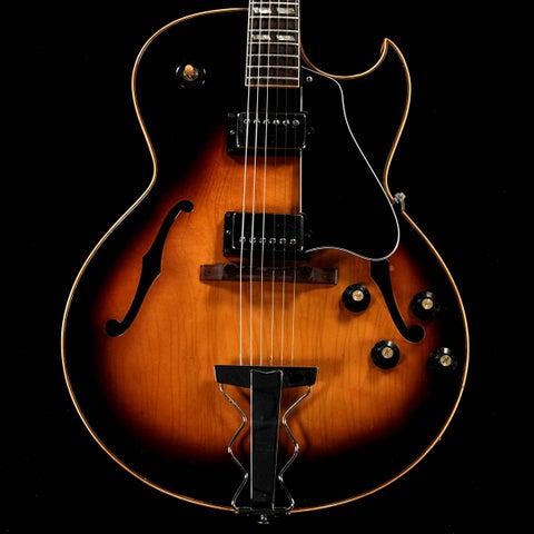 【Vintage】Gibson / 1967 ES-175 Sunburst 【渋谷店】《05VG》