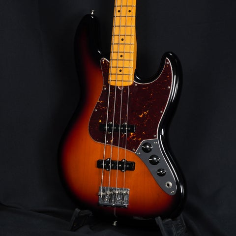 【中古】FENDER USA / American Professional II Jazz Bass Maple Fingerboard -2022- 3-Color Sunburst 【御茶ノ水本店FINEST GUITARS】
