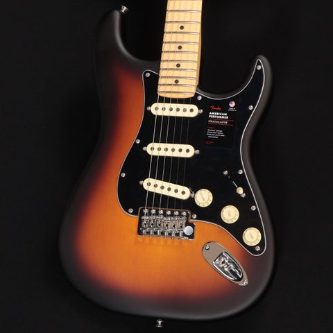 Fender (ストラトキャスタータイプ × 140,000円〜159,999円 × 心斎橋店