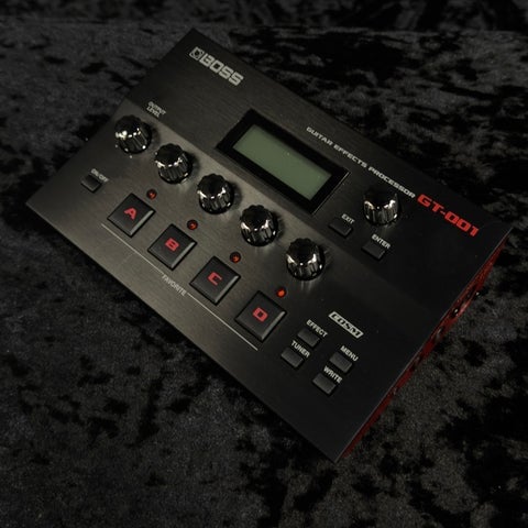 082501 BOSS GT-001 ギターエフェクトプロセッサー ジャンク 中古】BOSS / GT-001 Guitar Effects Processor 【新宿店
