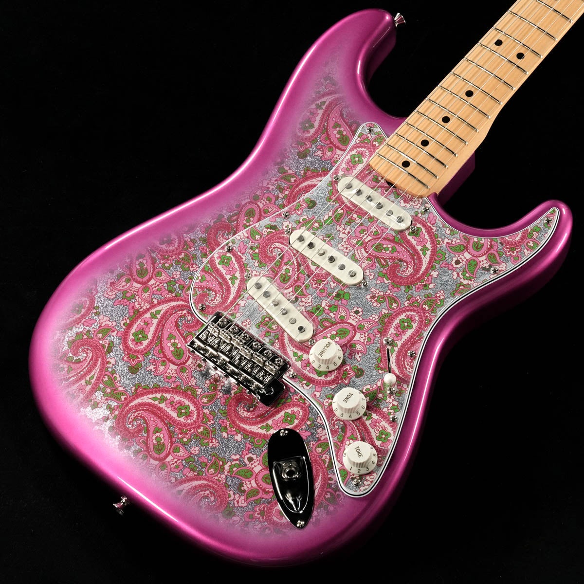 Fender / Made in Japan Limited Stratocaster Maple Pink Paisley