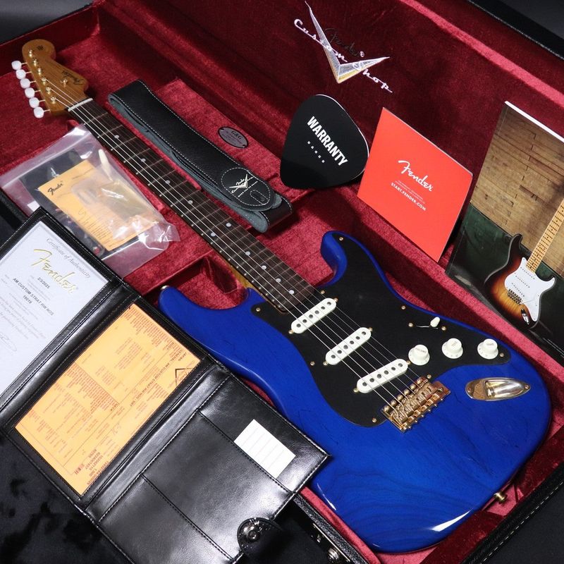 ストラトキャスタータイプ × FENDER CUSTOM SHOP × ブルー)の検索結果