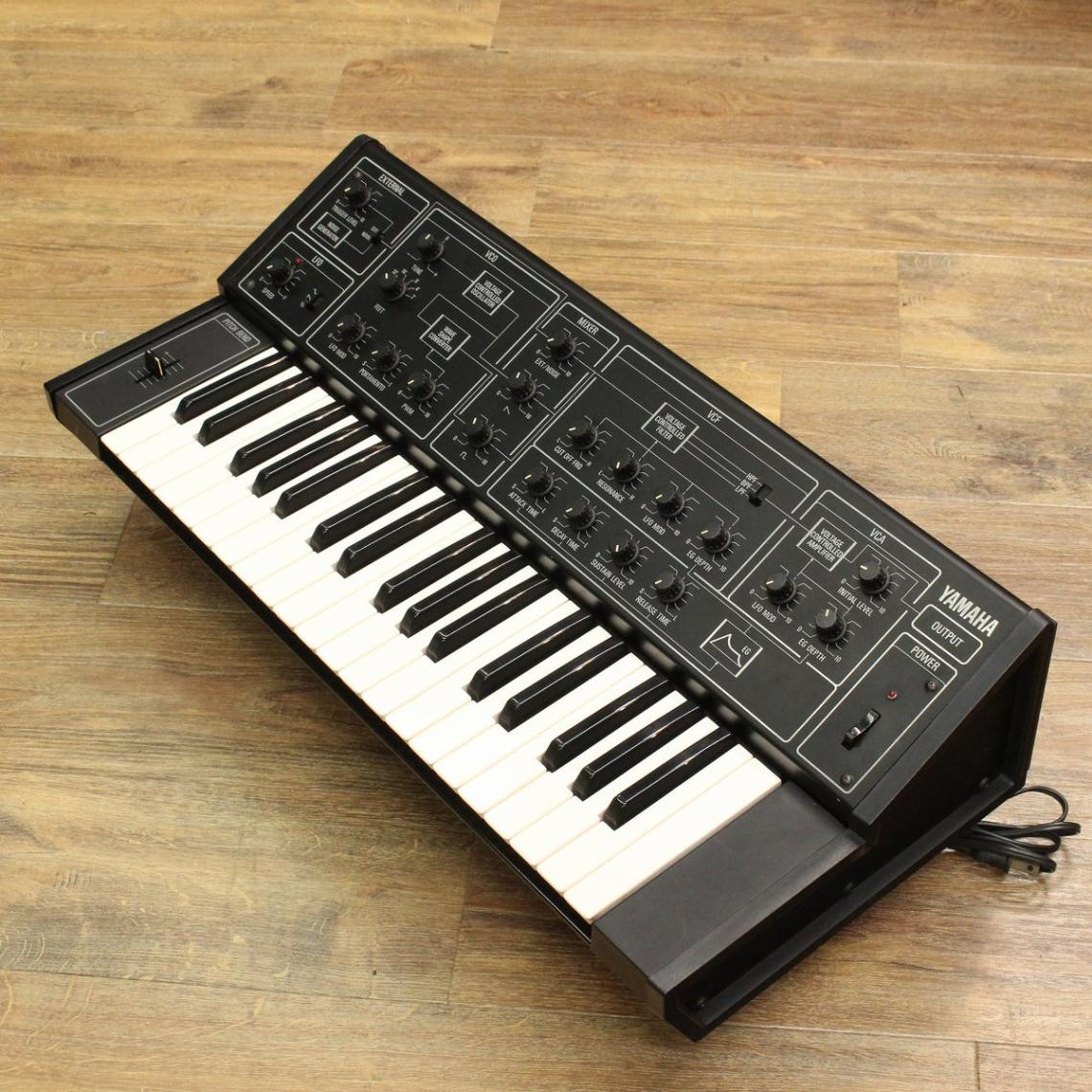 ヤマハ シンセサイザー CS70M  1981年発売品 アナログシンセサイザー ハイエンドモデル ヤマハ ☆ PayPay(ペイペイ)決済可能 ☆ 札幌市 清田区 平岡 ヤマハ シンセサイザー CS70M 1981年発売品 アナログシンセサイザー