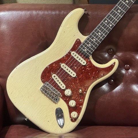 ストラトキャスタータイプ × FENDER CUSTOM SHOP)の検索結果 | ギター