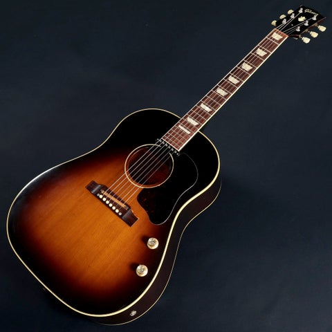 希少!Gibson Jubilee　ギブソン　ヴィンテージ風レリック　アコースティックギター(本体傷あり)(社外ケース付き) Gibson（ギブソン） Gibson VINTAGE J-45 Cherry Sunburst ※1964年製