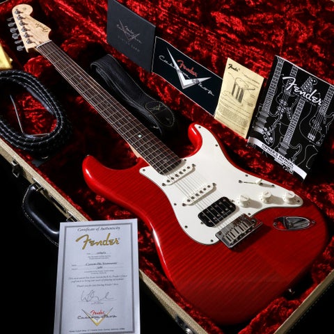 【中古】FENDER CUSTOM SHOP / Custom Deluxe Stratocaster Flame Maple Top HSS Candy Red 【S/N:7586】 【御茶ノ水本店】