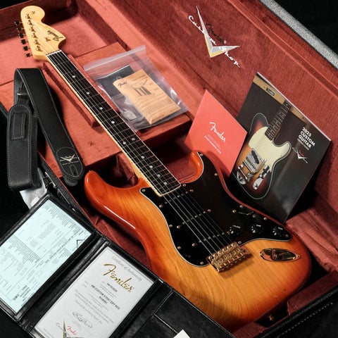 Fender Custom Shop / American Custom Stratocaster NOS Sienna Sunburst  【渋谷店】