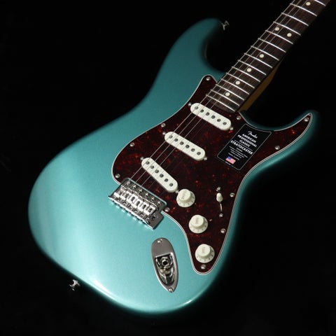 Fender / American Professional Classic Stratocaster Rosewood Fingerboard Faded Sherwood Green Metallic 【B級アウトレット特価】 【梅田店】