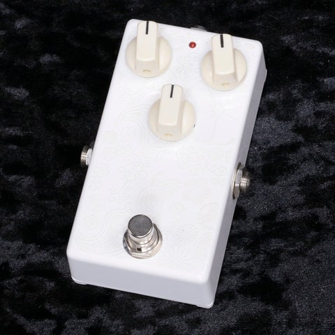 brush eight Drive X White ギターエフェクター 中古】BRUSH EIGHT / DRIVE X2 【新宿店】 | オーバードライブ
