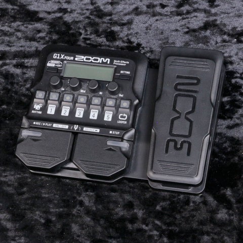 中古】ZOOM / G1X Four / Guitar Multi-Effects Processor 【新宿店