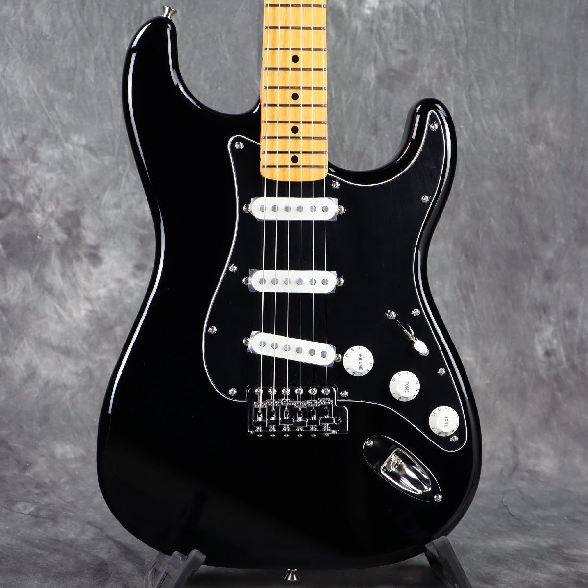 Fender Japan Stratocaster エレキギター 黒 Fender / ISHIBASHI FSR Made in Japan Traditional 70s Stratocaster