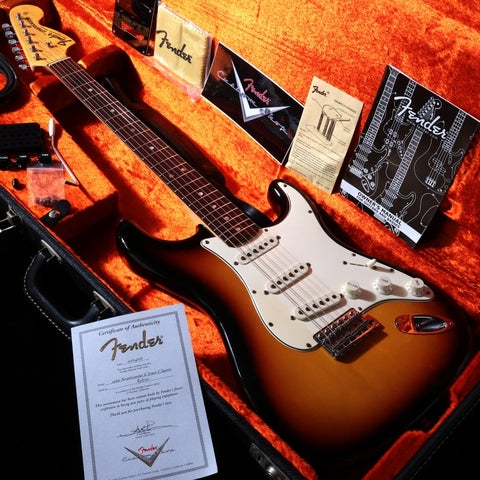 【中古】FENDER CUSTOM SHOP / Time Machine Series 1969 Stratocaster Closet Clasic 3-Tone Sunburst 【S/N:R38720】 【御茶ノ水本店】