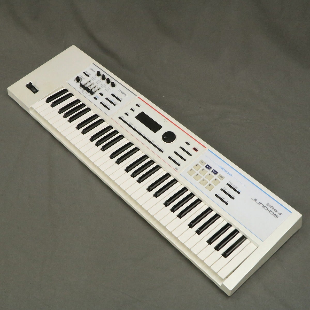 【美品】Roland JUNO-DS61W ホワイト【即購入可】 楽天市場】Roland JUNO-DS61W 新品[ローランド][ジュノ][61鍵盤][White