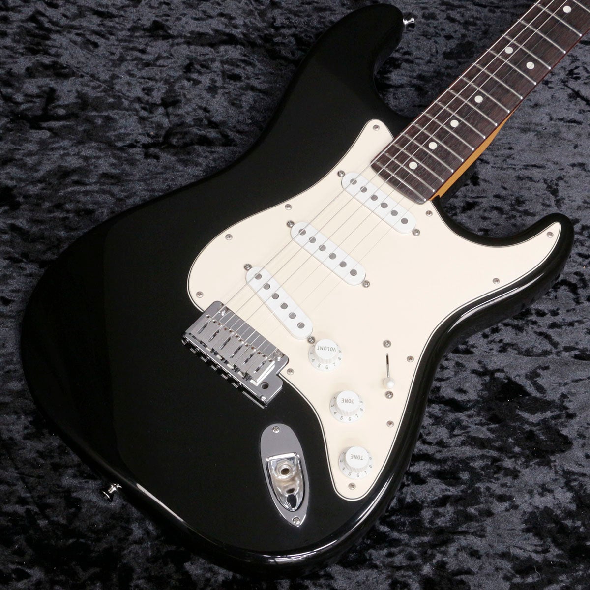 Fender American Standard ストラトキャスター ブラック 中古】FENDER USA / American Standard Stratocaster Black 【新宿店