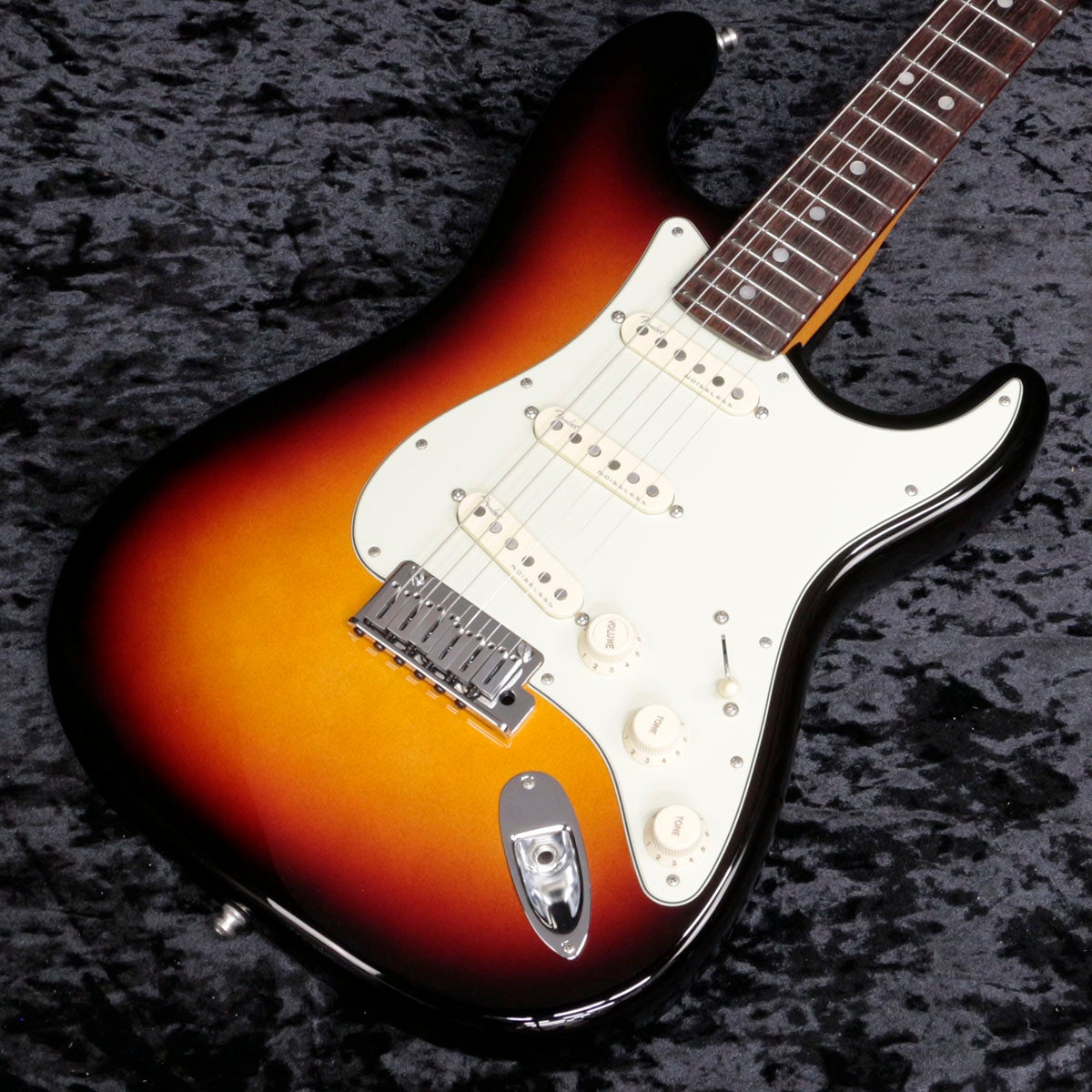 Fender American Ultra　海外限定モデル 値段相談可 中古】FENDER USA / American Ultra Stratocaster Ultraburst 【新宿店