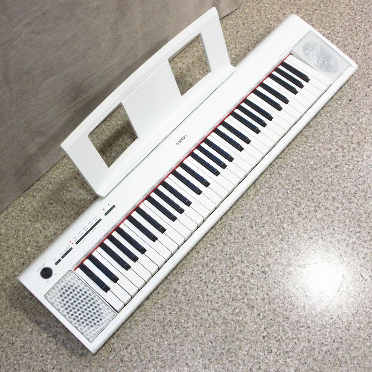 中古】YAMAHA / NP-12WH シンプル＆スタイリッシュな61鍵盤キーボード 
