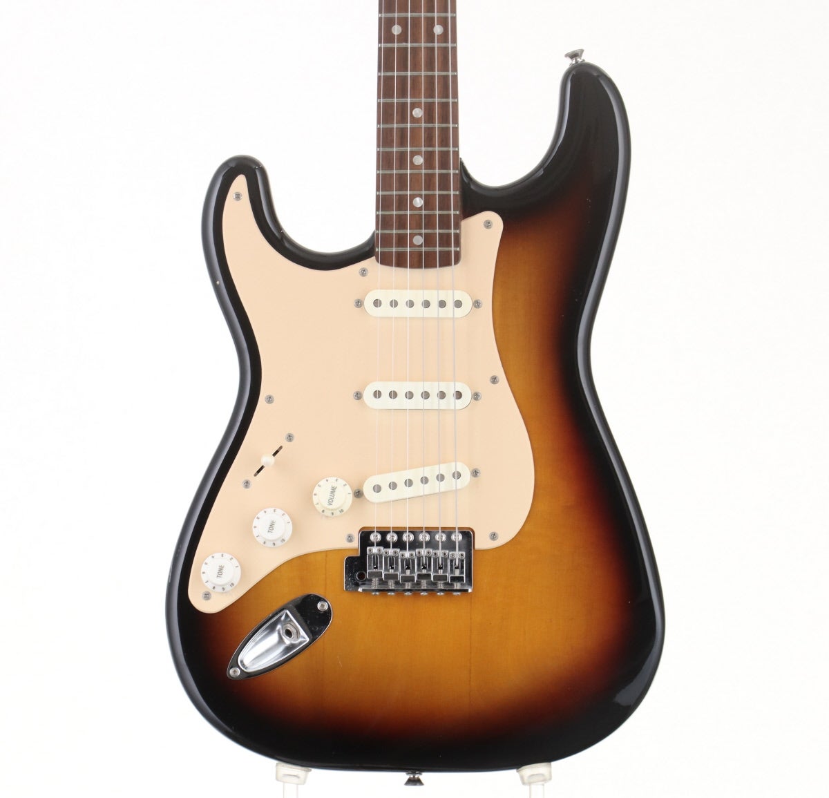 【完売しました】彫刻入りギター　fender squire Affinity Amazon.co.jp: Squier by Fender エレキギター Affinity Series