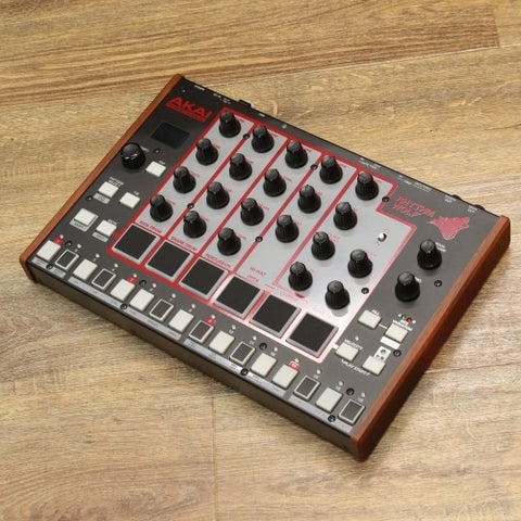 AKAI HEXACOMPR ヘキサコンプ 状態良好 リズムマシンに 中古】 AKAI / Rhythm Wolf 【キーボードマート新宿】【新宿店