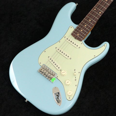 ストラトキャスタータイプ × FENDER MEXICO 他3条件)の検索結果