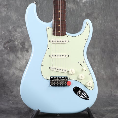 Fender / Vintera III Early '60s Stratocaster Rosewood Fingerboard Sonic Blue フェンダー【3.57kg】[S/N MX25164009]