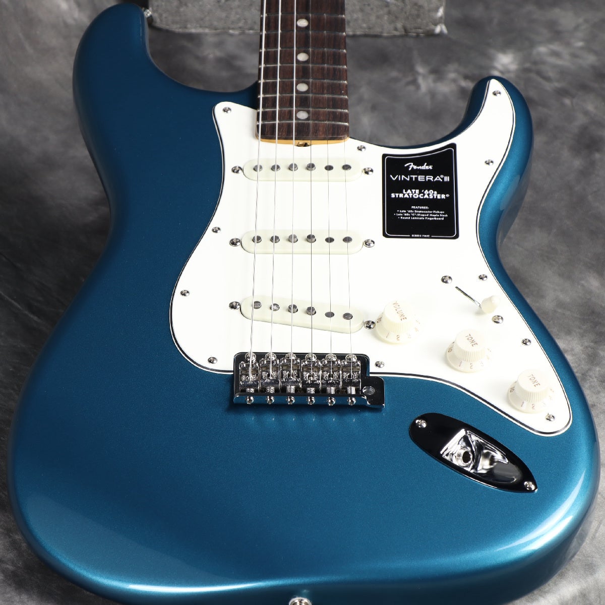 Fender / Vintera III Late '60s Stratocaster Rosewood Fingerboard