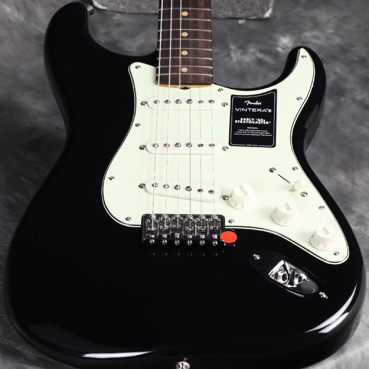 フェンダー エレキギター Vintera '60s Stratocaster Fender / Vintera III Early '60s Stratocaster Rosewood Fingerboard
