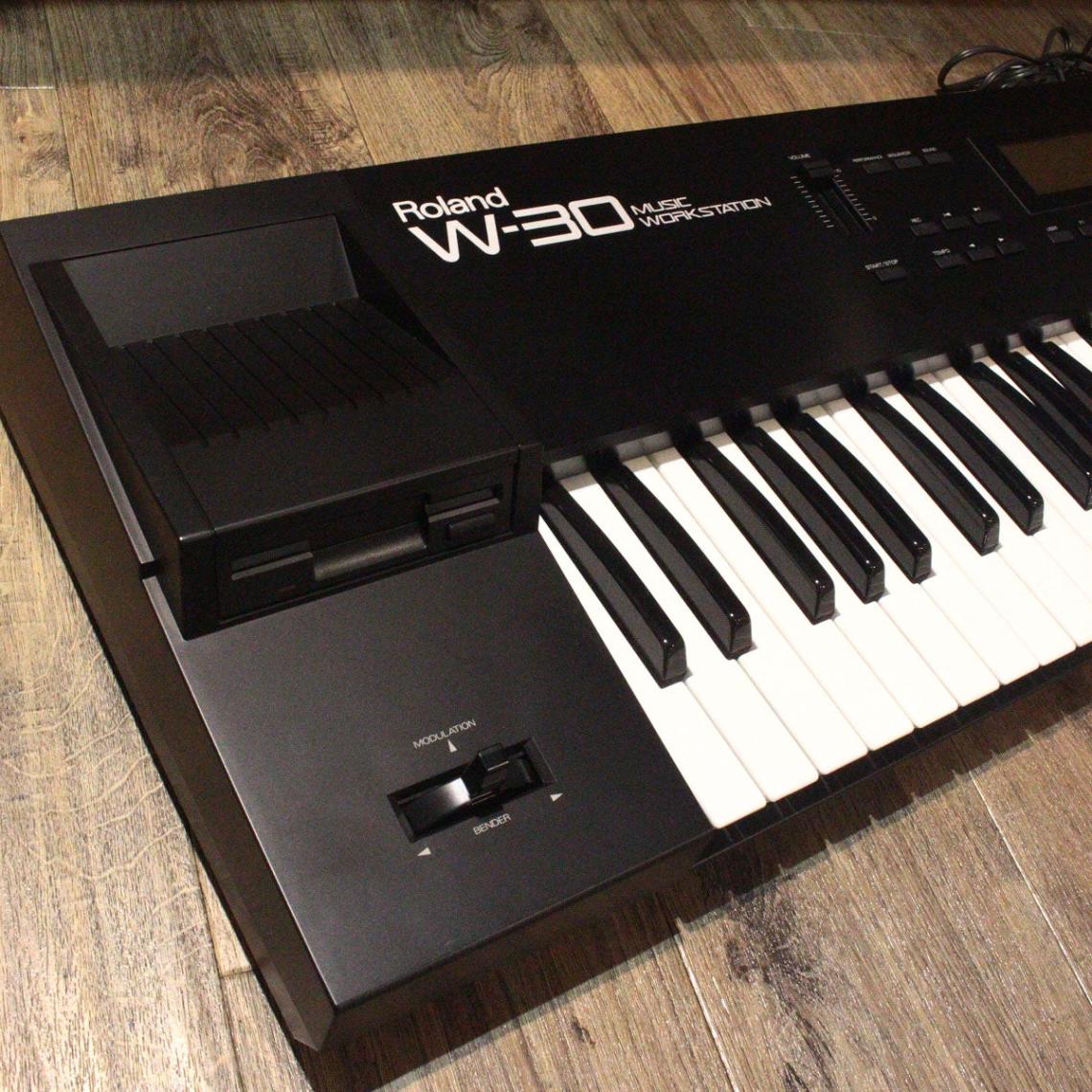 中古】ROLAND / W-30 【渋谷店】 | ～61鍵盤 | イシバシ楽器