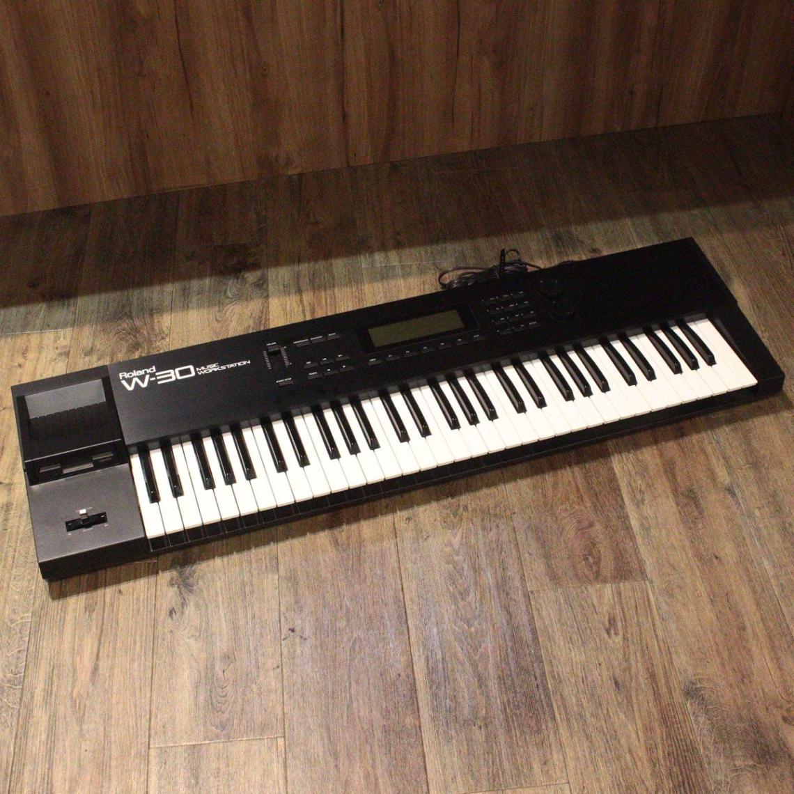 中古】ROLAND / W-30 【渋谷店】 | ~61鍵盤 | イシバシ楽器 中古】ROLAND / W-30 【渋谷店】 | ~61鍵盤 | イシバシ楽器