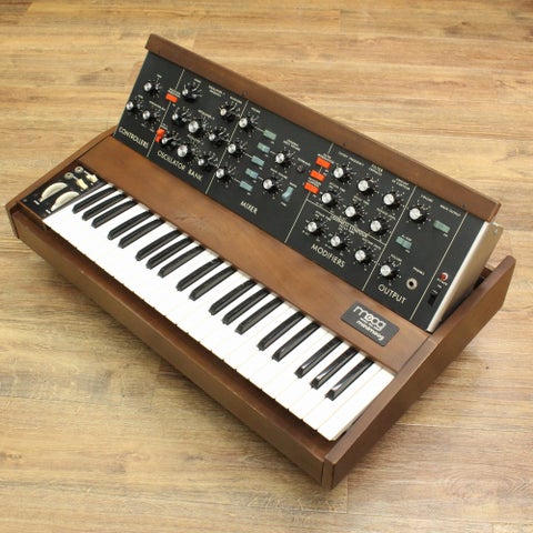 中古】 MOOG / MINIMOOG MODEL D 後期型 【VINTAGE】 【キーボード