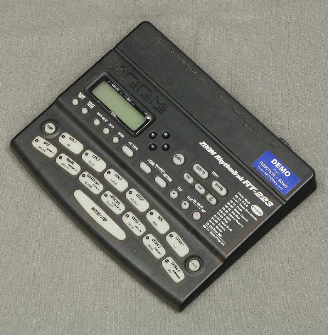 中古】 ZOOM / RT-223 【御茶ノ水本店】 | リズムマシン・グルーブ