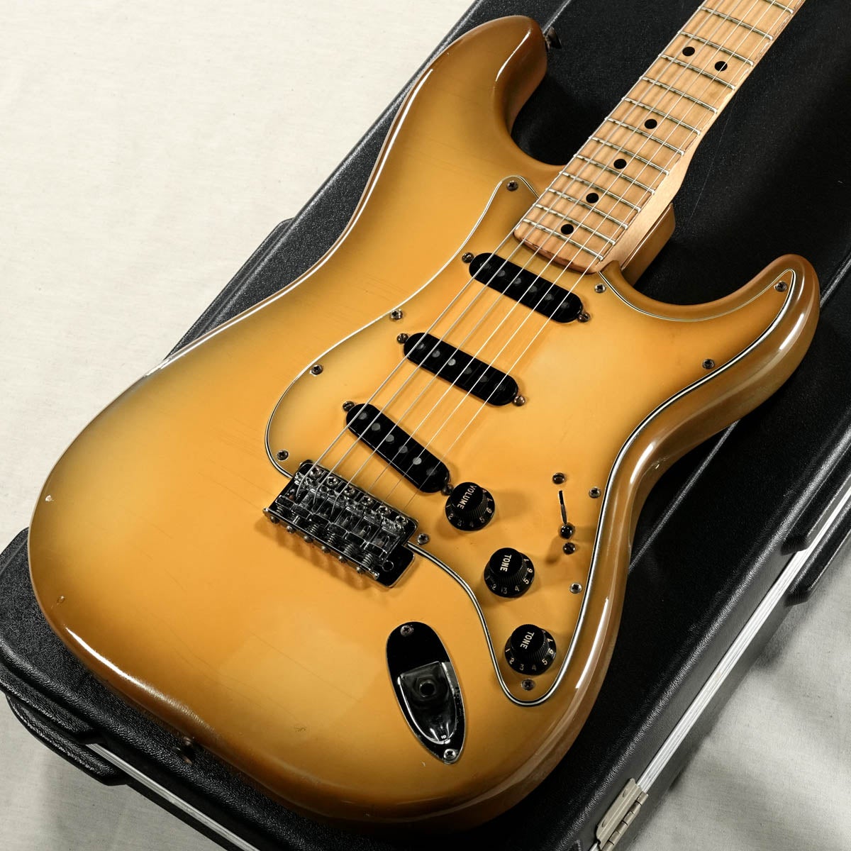 Vintage】Fender / 1980 Stratocaster Antigua 【渋谷店】《05VG