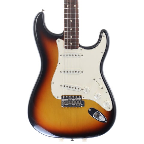 Fender (ストラトキャスタータイプ × サンバースト)の検索結果