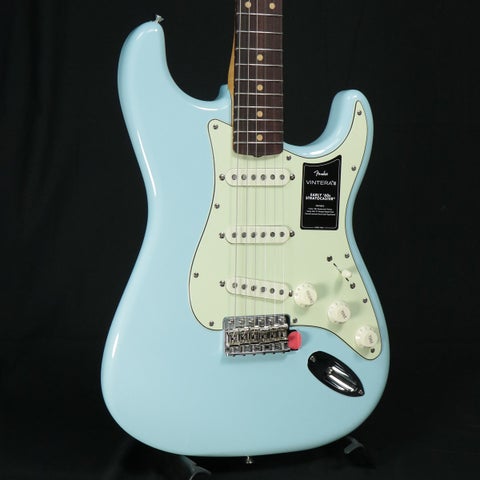 Fender (ストラトキャスタータイプ × ブルー 他3条件)の検索結果